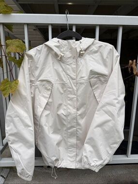 The North Face Women's Lightweight Hooded Rain Shell Jacket - Off-White